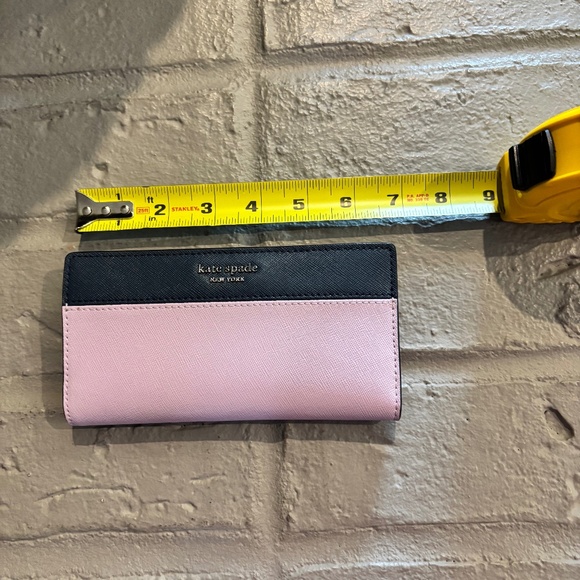 Kate Spade Wallet - Picture 1 of 3